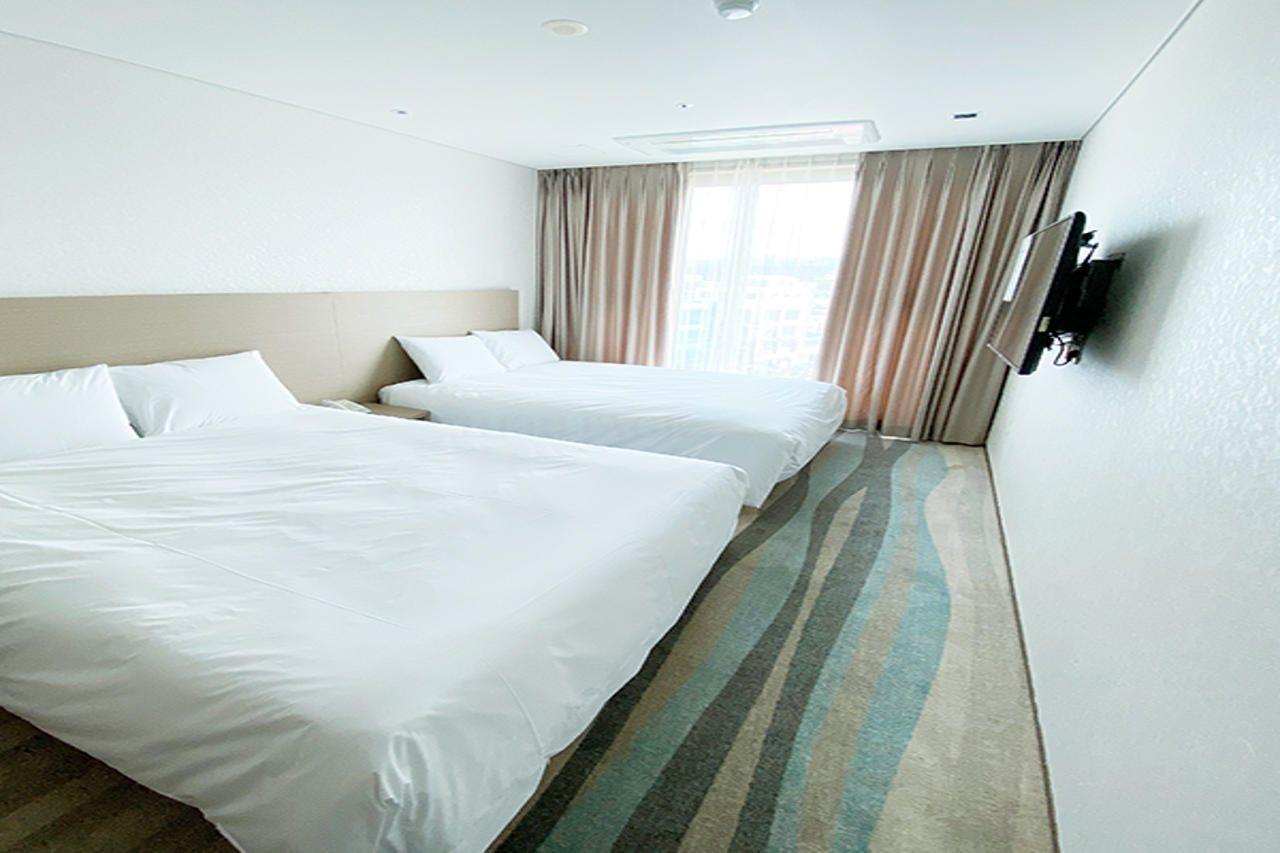 The Artstay Jeju Hamdeok Hotel Exterior photo