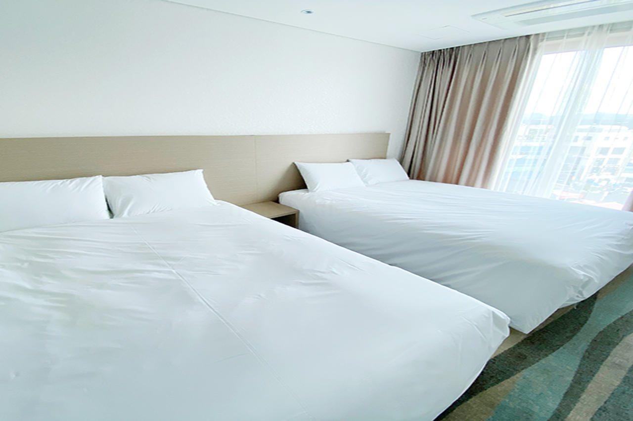 The Artstay Jeju Hamdeok Hotel Exterior photo